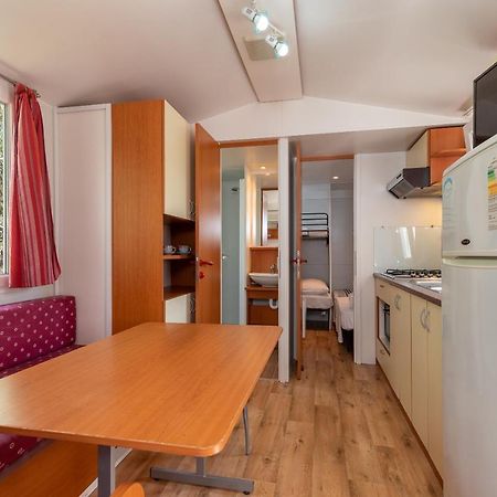 'Olive Grove' Camping House-Near The Beach Divulje Exteriör bild